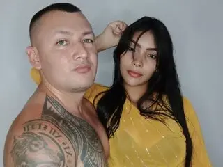 Pussy show JormeliandAlexan