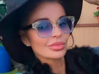 Free jasminlive RikaCoutts